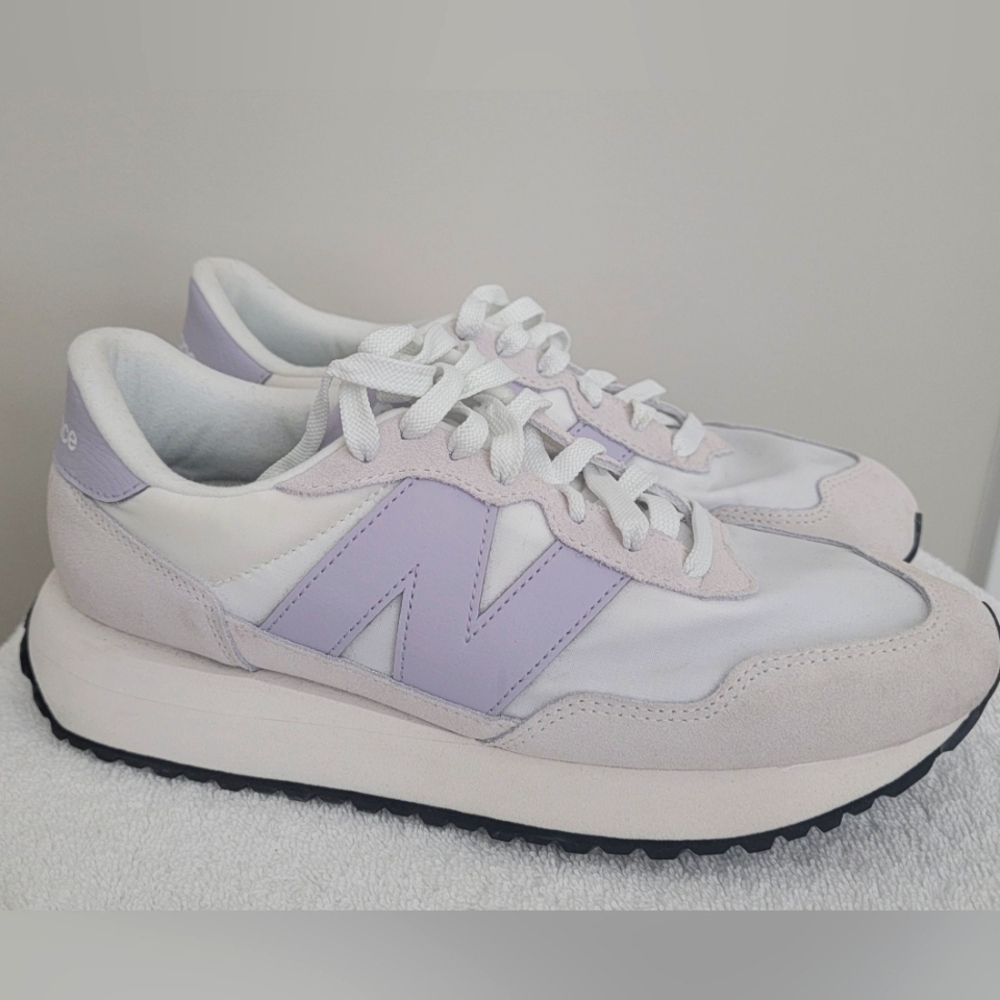 NEW BALANCE SNEAKER 237
